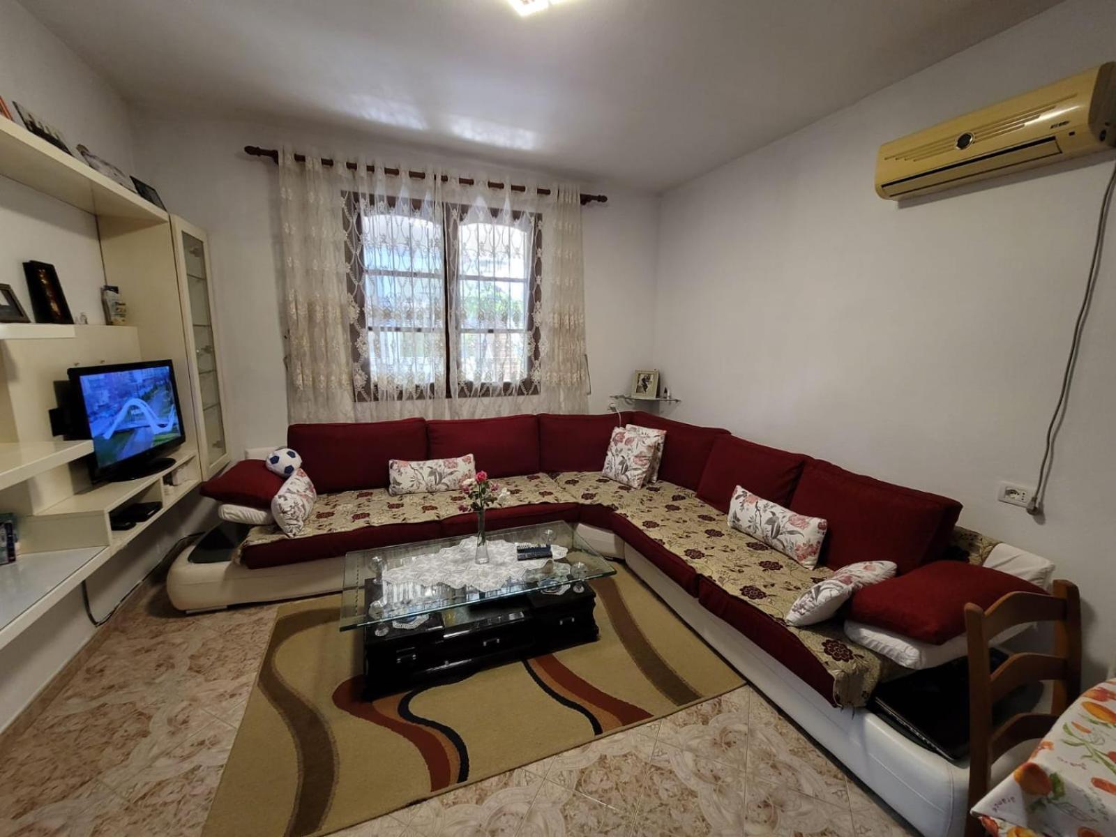 Private Room On A Shared Apartament Near Durres Beach Eksteriør billede