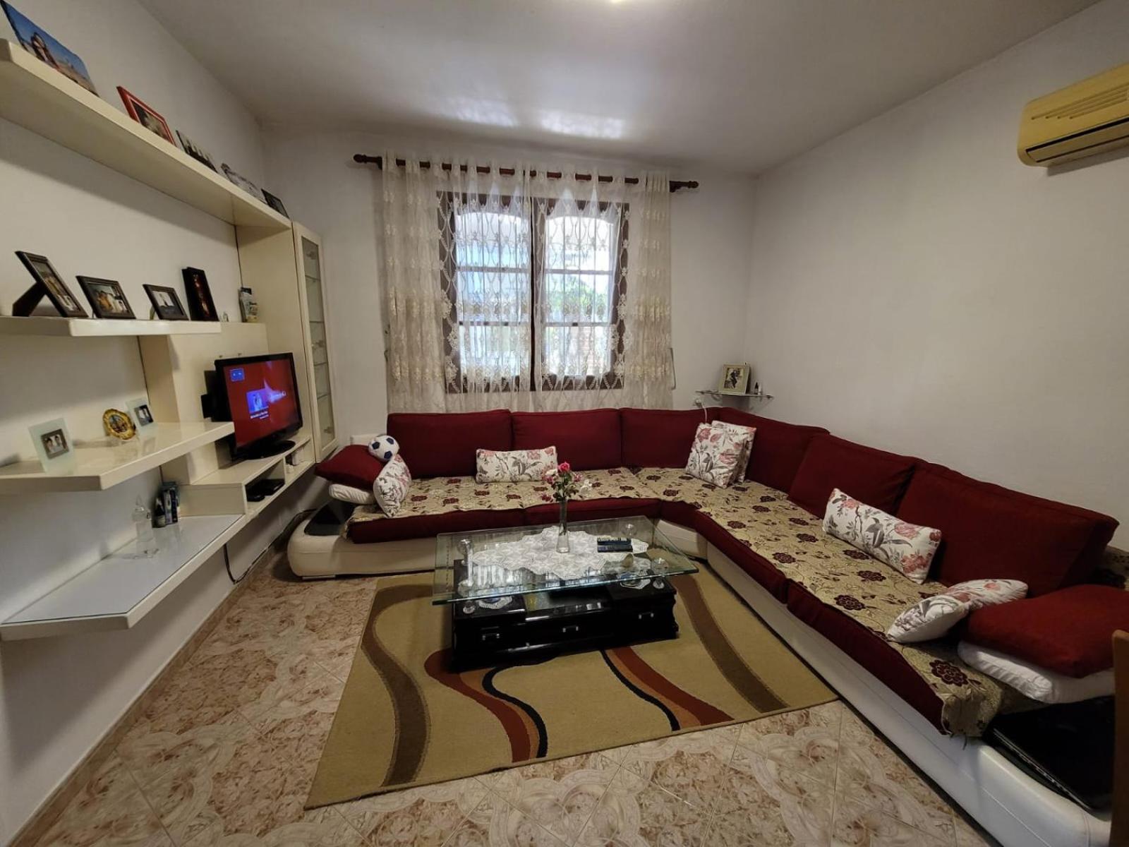 Private Room On A Shared Apartament Near Durres Beach Eksteriør billede
